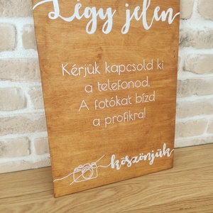 Esküvői fa tábla, telefonmentes/unplugged esküvő - Meska.hu