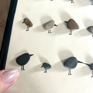 Madárka 42 KavicsMese kép keretben 22x31 cm - otthon & életmód - dekoráció - fali és függő dekoráció - falra akasztható dekor - Meska.hu