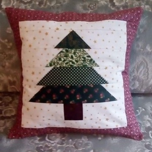 Karácsonyi patchwork díszpárna huzat - karácsony - karácsonyi lakásdekoráció - karácsonyi lakásdíszek - Meska.hu