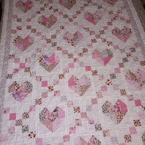 Cross my Heart patchwork takaró, Otthon & Életmód, Lakástextil, Felnőtt takaró, pléd, Patchwork, foltvarrás, Varrás, MESKA