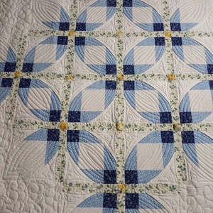 Patchwork takaró, katedrális ablak mintával  - otthon & életmód - lakástextil - ágytakaró - Meska.hu