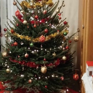 Karácsonyfa szoknya (patchwork) - karácsony - karácsonyi lakásdekoráció - karácsonyfa szoknya, karácsonyfa alátét - Meska.hu