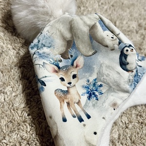 Megkötős sapka, pompommal - ruha & divat - babaruha & gyerekruha - babasapka - Meska.hu