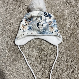 Megkötős sapka, pompommal, Ruha & Divat, Babaruha & Gyerekruha, Babasapka, Varrás, MESKA