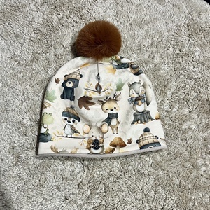 Sapka, pompommal - ruha & divat - sál, sapka, kendő - sapka - Meska.hu