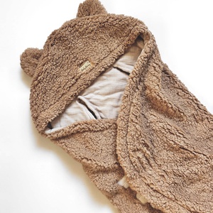 Macis shepra kocsitakaró - Meska.hu