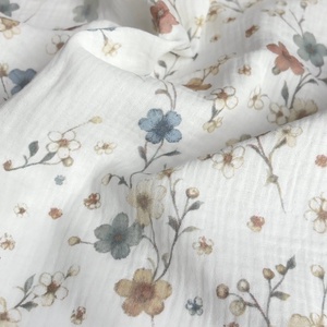 Muszlin pelenka - virágos - baba - mama - baba ágynemű - babatakaró, gyerek pléd - Meska.hu