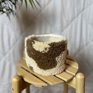 Tufted gyapjú kaspó takaró - otthon & életmód - virágdekoráció - virágtartó - kaspó - Meska.hu