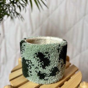 Tufted gyapjú kaspó takaró - otthon & életmód - virágdekoráció - virágtartó - kaspó - Meska.hu