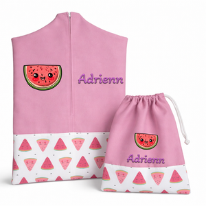 Ovis zsák + tornazsák szett névvel és jellel (rózsaszín + dinnyés), ajándék szeretetküldővel, Játék & Sport, Ovis felszerelés, Ovis szett, Varrás, Mindenmás, MESKA