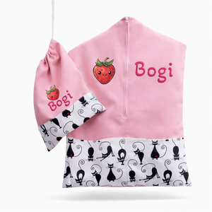 Ovis zsák + tornazsák szett névvel és jellel (rózsaszín + fekete cicás), ajándék szeretetküldővel, Játék & Sport, Ovis felszerelés, Ovis szett, Varrás, Mindenmás, MESKA