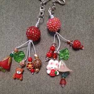 Bogyós kulcstartó  - táska & tok - kulcstartó & táskadísz - kulcstartó - Meska.hu