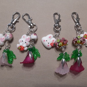 Nyuszis kulcstartó  - táska & tok - kulcstartó & táskadísz - táskaakasztó - Meska.hu