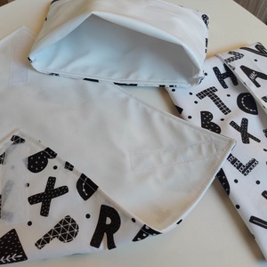 Piknik és uzsonnás pack - uzsonnás tasak, snack tasakok és újraszalvéta, belül vízzáró réteggel (betűs) - táska & tok - uzsonna- & ebéd tartó - szendvics csomagoló - Meska.hu