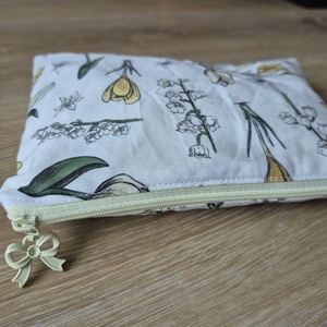 Virágos pamut nesszeszer - masnis cipzárral, Táska & Tok, Neszesszer, Varrás, MESKA