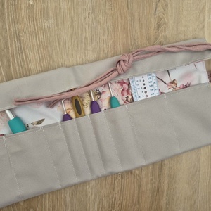 Szürke-virágmintás textil tok, tároló - otthon & életmód - papír, írószer - tolltartó & ceruzatekercs - Meska.hu