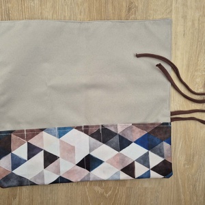Geometriai mintás textil tok, tároló (ceruzatekercs, roll-up tartó) - otthon & életmód - papír, írószer - tolltartó & ceruzatekercs - Meska.hu