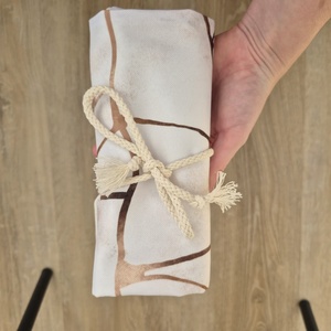 Arany-vászon textil tok, tároló (ceruzatekercs, roll-up tartó) - otthon & életmód - papír, írószer - tolltartó & ceruzatekercs - Meska.hu