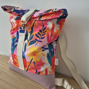 Virágos roll-up hátizsák - Meska.hu