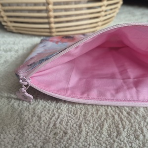 Rózsaszín virágos vízhatlan nesszeszer, pamut béléssel - táska & tok - neszesszer - Meska.hu