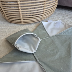 Zöld újraszalvéta apró tokkal, belül vízzáró réteggel - táska & tok - uzsonna- & ebéd tartó - szendvics csomagoló - Meska.hu