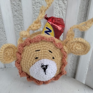 Oroszlános, nyakba akasztható horgolt kis táska apró kincseknek, a pöttömök számára  - játék & sport - plüssállat & játékfigura - más figura - Meska.hu