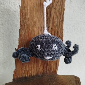 Horgolt kulcstartó - pók figurás - Meska.hu