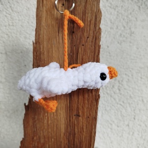 Horgolt kulcstartó - Liba figurás - Meska.hu