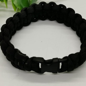 Paracord karkötő több színben  - ékszer - karkötő - fonott karkötő - Meska.hu