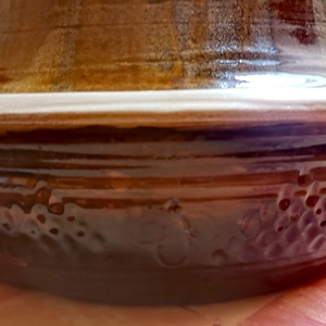 Barnamázas fedeles kerámia csirkesütő rátétes díszítéssel   - otthon & életmód - konyhafelszerelés, tálalás - sütés, főzés - sütő- és főzőedény - Meska.hu