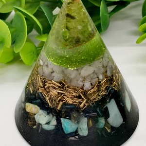 Védelmezés, bölcsesség,nyugalom, Sungit-Orgonit kúp, Otthon & Életmód, Dekoráció, Spiritualitás, Orgonit piramis, Mindenmás, MESKA