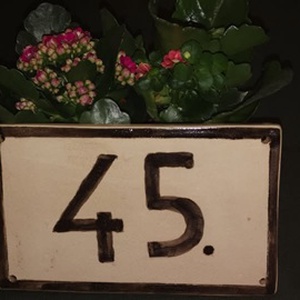 Házszám 45-ös - Meska.hu