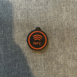 NFC Chippel ellátott 3d nyomtatott kulcstartó a te elérhetőségeddel, Táska & Tok, Kulcstartó & Táskadísz, Kulcstartó, Mindenmás, MESKA