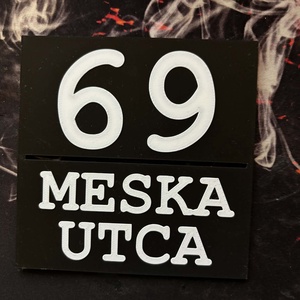 Egyedi házszámtábla időjárásálló ASA anyagból - Meska.hu