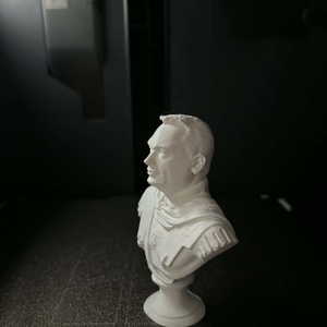 Orbán Viktor mellszobor - otthon & életmód - dekoráció - asztal és polc dekoráció - könyvszobor - Meska.hu