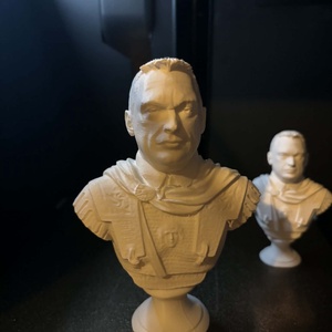 Orbán Viktor mellszobor - Meska.hu