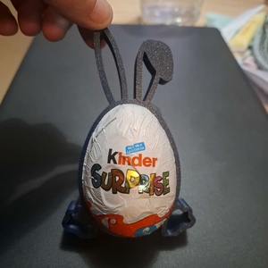 Húsvéti nyuszis Kinder tojás tartó - ünnepi díszek, dekorációk - húsvéti díszek és dekorációk - húsvéti ajándékátadó - Meska.hu