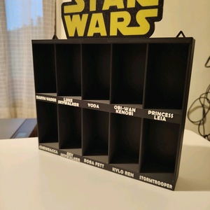 Star Wars Kinder Figura Tartó Állvány - Egyedi 3D Nyomtatott Polc (10 férőhelyes) - kellékek & szerszámok - dekorációs kellékek - figurák - Meska.hu