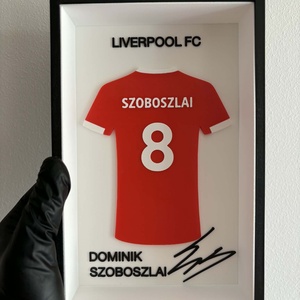 Szoboszlai Dominik Liverpool FC 8-as mezkeretes 3D nyomtatott falidísz � egyedi ajándék - Meska.hu