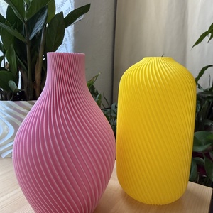 Spirál mintás szárazvirág váza - otthon & életmód - virágdekoráció - virágtartó - váza - Meska.hu