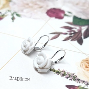Fehér achát rózsa fülbevaló - ékszer - fülbevaló - lógós kerek fülbevaló - Meska.hu