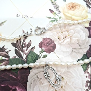 Gyöngy nyaklánc ezüst virágos medállal - ékszer - nyaklánc - medálos nyaklánc - Meska.hu