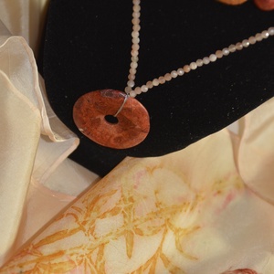 Selyemgubós nemezékszer ecoprint selyemstólával - ékszer - nyaklánc - bogyós nyaklánc - Meska.hu