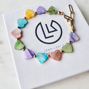 Krisztina Lango színes kagyló gyöngy karkötő, Ékszer, Karkötő, Ásványkarkötő, Ékszerkészítés, Gyöngyfűzés, gyöngyhímzés, MESKA