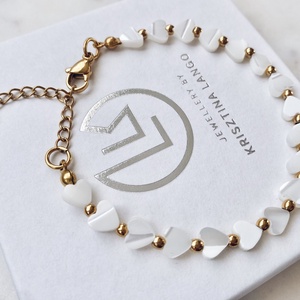 Krisztina Lango szív alakú gyöngyház karkötő - ékszer - karkötő - ásványkarkötő - Meska.hu