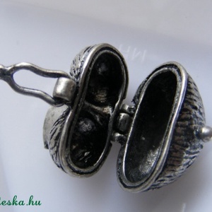 Szivecske szelence medál - kellékek & szerszámok - gyöngyfűzés kellékek - egyéb alkatrész - Meska.hu