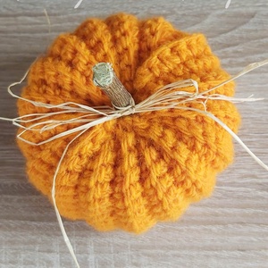 Horgolt tök dísz narancssárga színű - otthon & életmód - dekoráció - halloween - halloweeni tök - Meska.hu