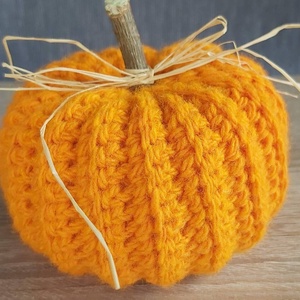 Horgolt tök dísz narancssárga színű - otthon & életmód - dekoráció - halloween - halloweeni tök - Meska.hu