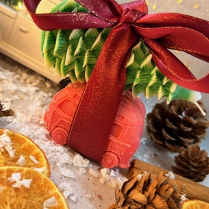 Autó fenyőfával gyertya, Kellékek & szerszámok, Dekorációs kellékek, Dekorációs gyertya, Gyertya-, mécseskészítés, MESKA