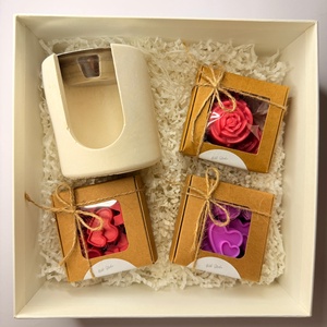 Ajándékdoboz illatviasz párologtatóval és 3 illatviasszal - INGYENES FOXPOST ÉS SAMEDAY SZÁLLÍTÁS - Meska.hu